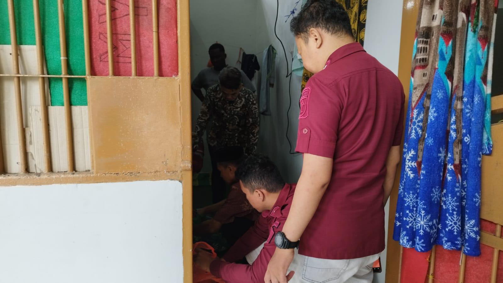 Jaga Keamanan dan Ketertiban, Rudenim Makassar Gelar Sidak di Blok Hunian