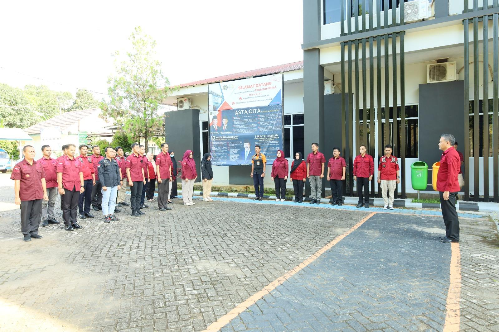Kepala Rudenim Makassar Beri Arahan Jelang Libur Idul Fitri, Tekankan Keamanan Kantor dan Keselamatan Pegawai
