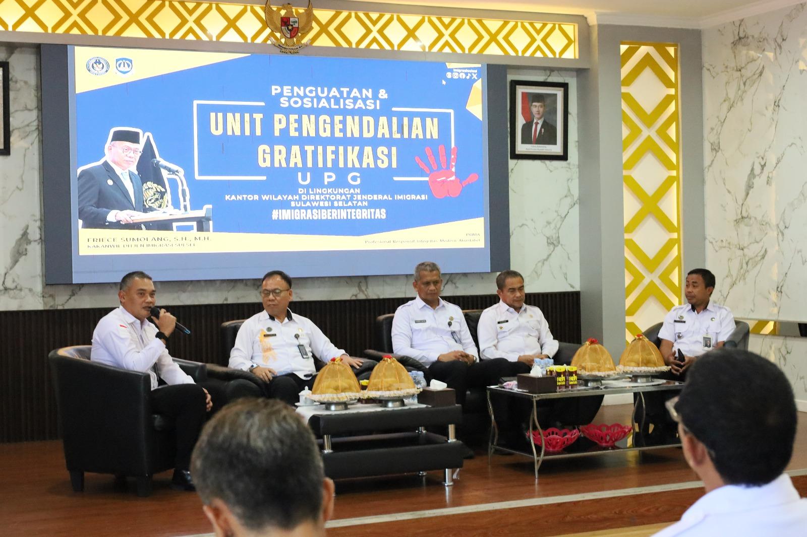 Perkuat Integritas, Kepala Kanwil Imigrasi Sulsel Beri Sosialisasi Pengendalian Gratifikasi di Rudenim Makassar