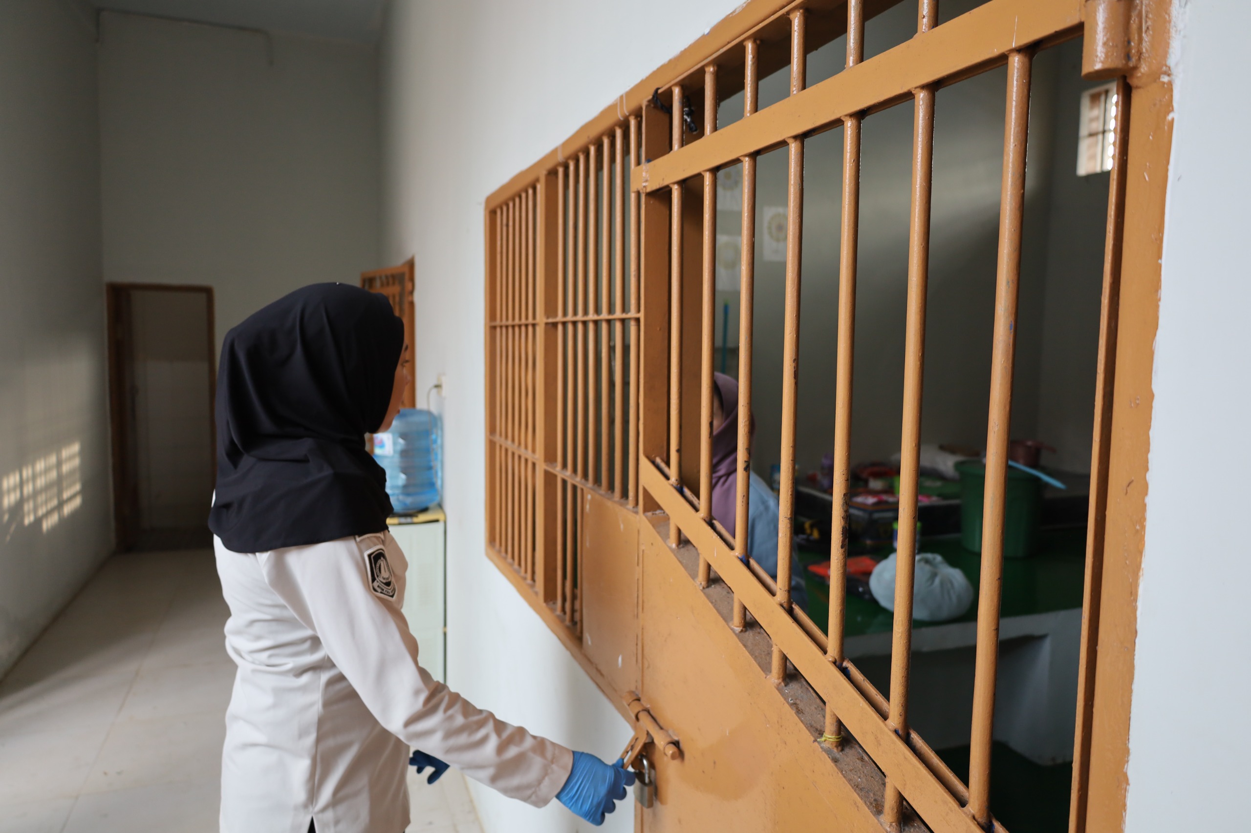 RUMAH DETENSI IMIGRASI MAKASSAR TERIMA TIGA WNA ASAL AFGHANISTAN YANG OVERSTAY