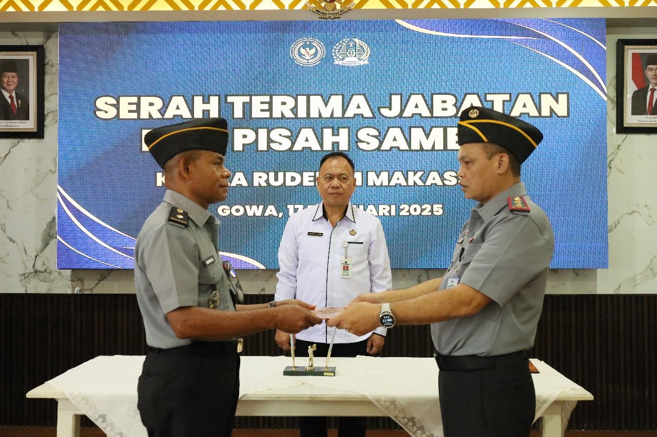 Kakanwil Ditjenim Sulsel Saksikan Serah Terima Jabatan Kepala Rudenim Makassar