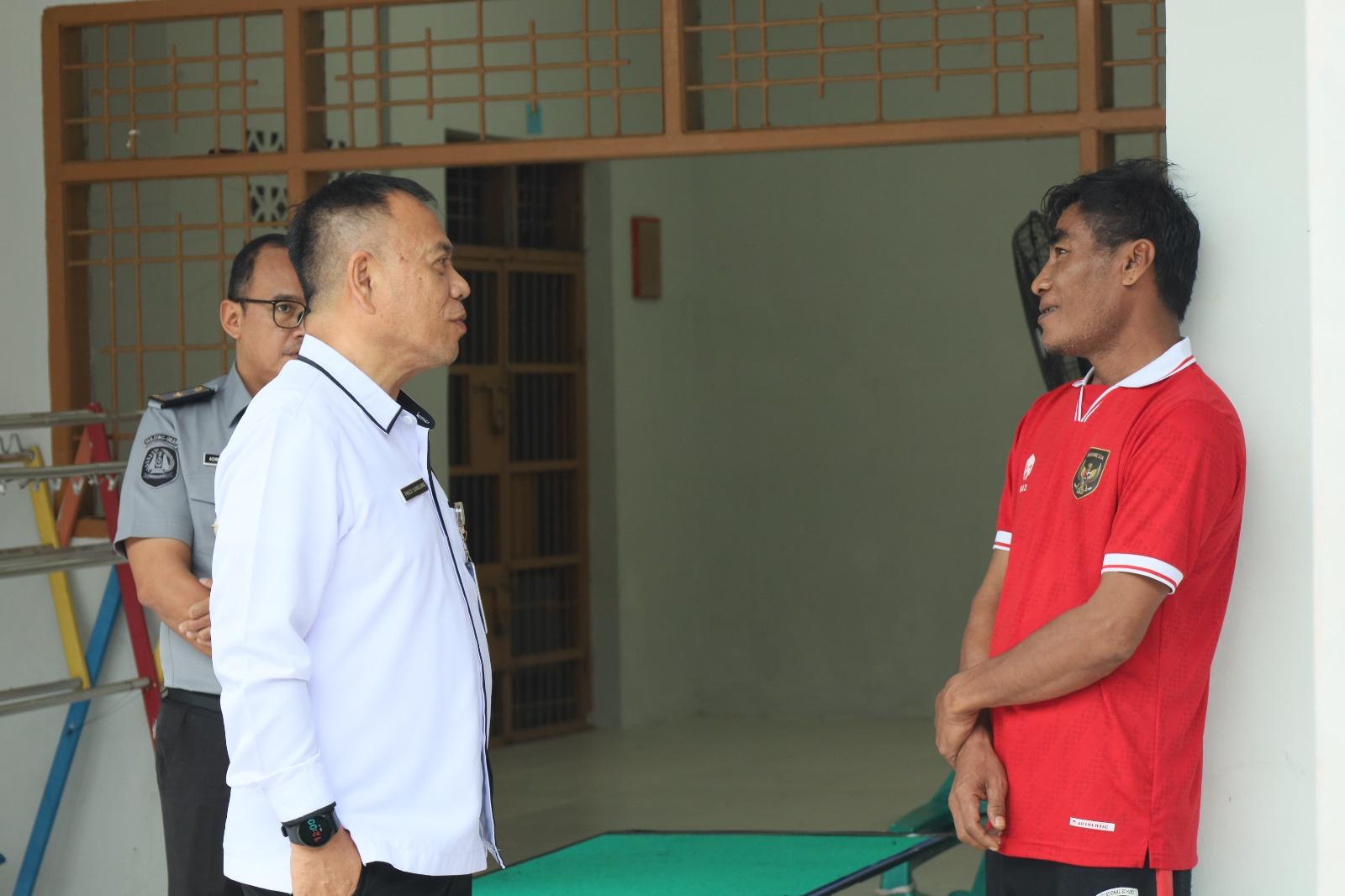 Kakanwil Ditjenim Sulsel Kunjungi Rudenim Makassar, Beri Arahan dan Motivasi kepada Pegawai